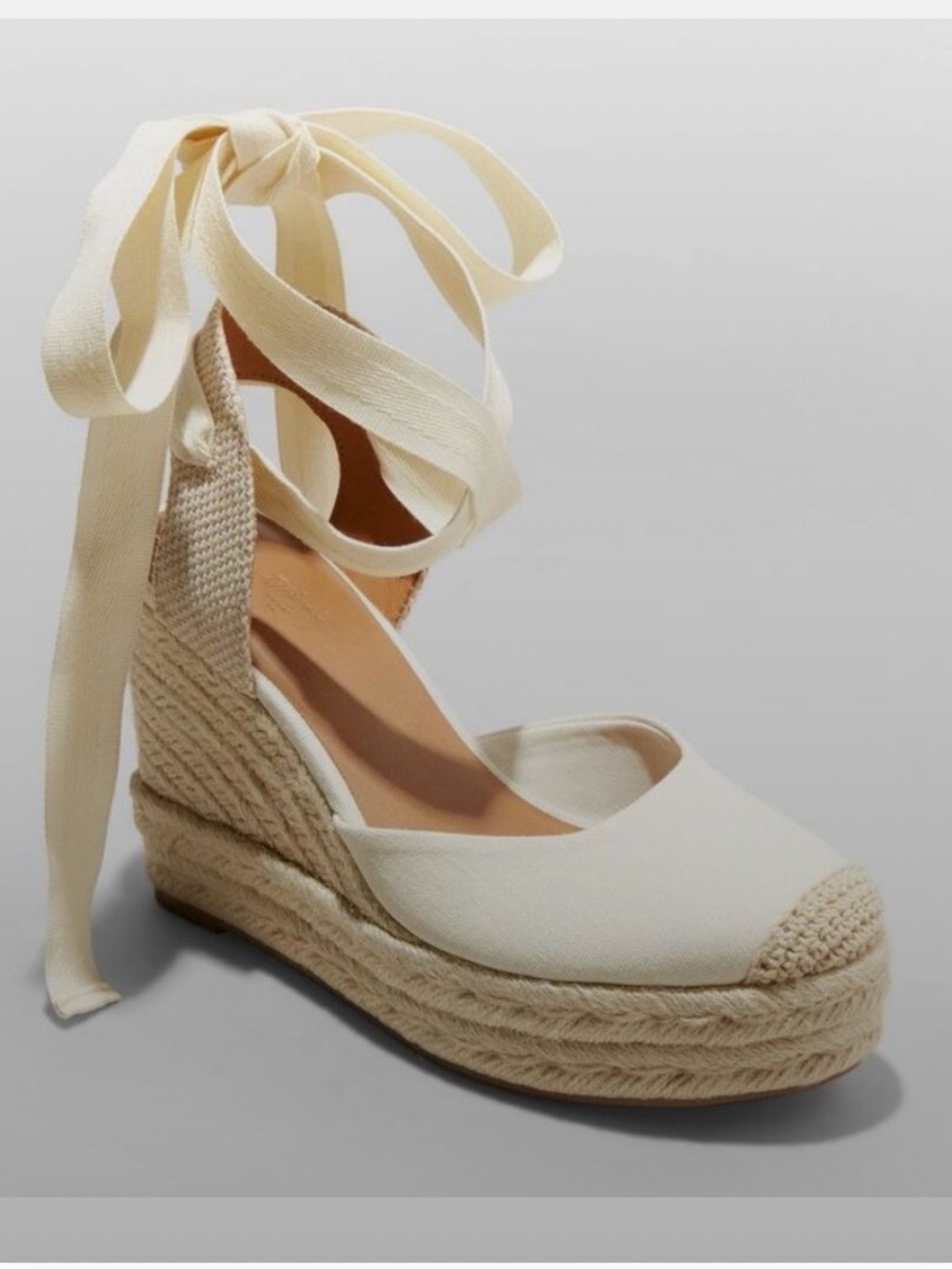 Target Universal Thread Cream Espadrille
Wedges NWT Size 6